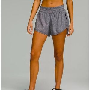 Lululemon Tracker Low Rise Lined Short 4”